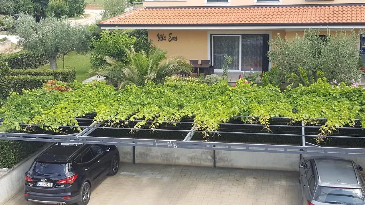 Villa Ema Rovinj 0*,  Croatia